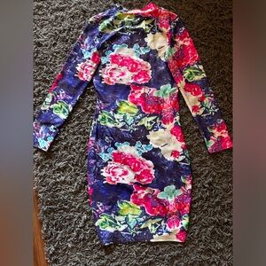 Women’s Medium stretchy dress